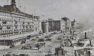 Grand Hotel in 1943. Click on the photo and you can just make out the open air veranda.